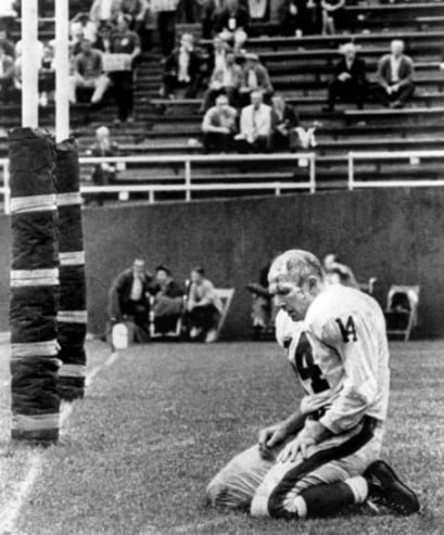 Classic Sports Photos YA Tittle Photo
