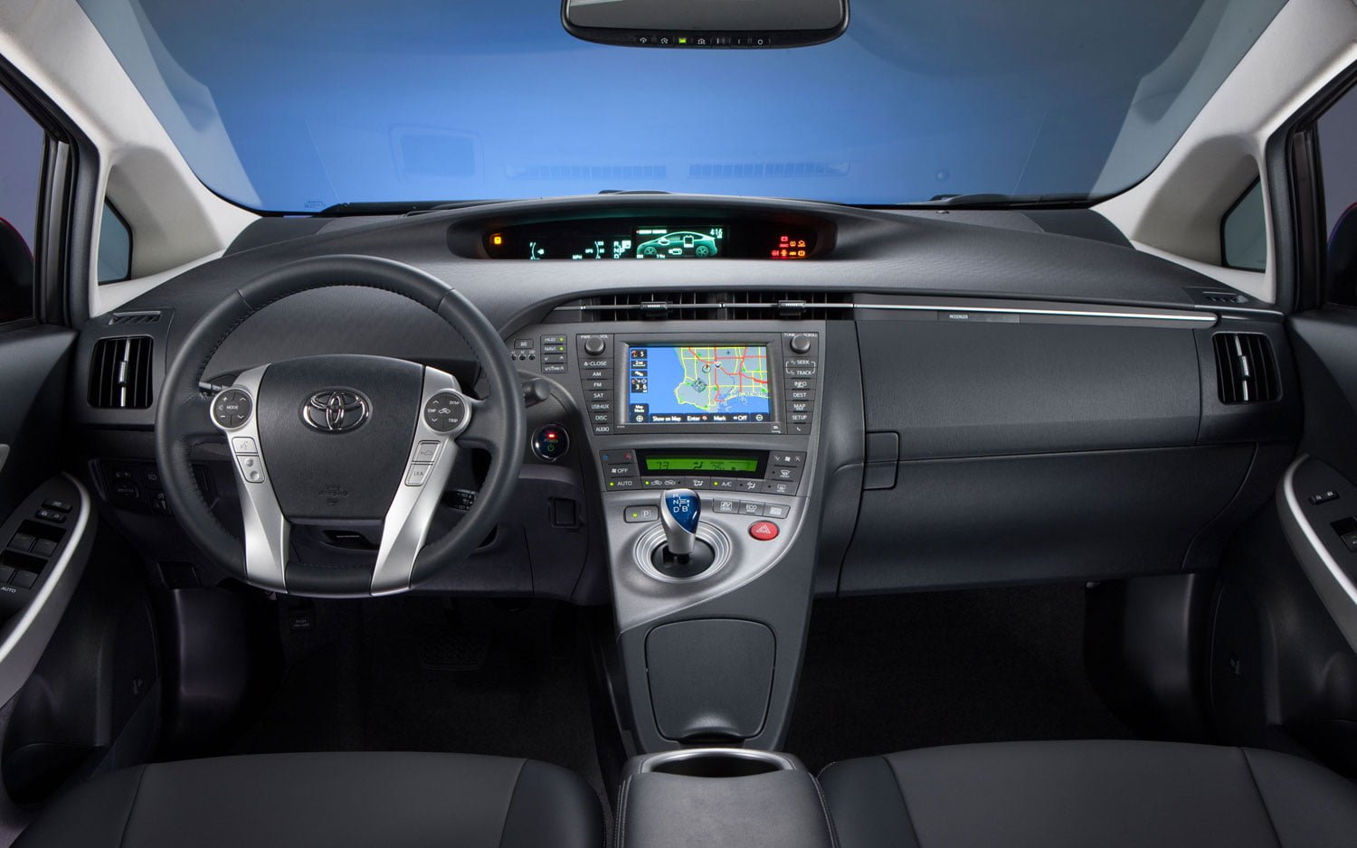 2012-Toyota-Prius-Dashboard