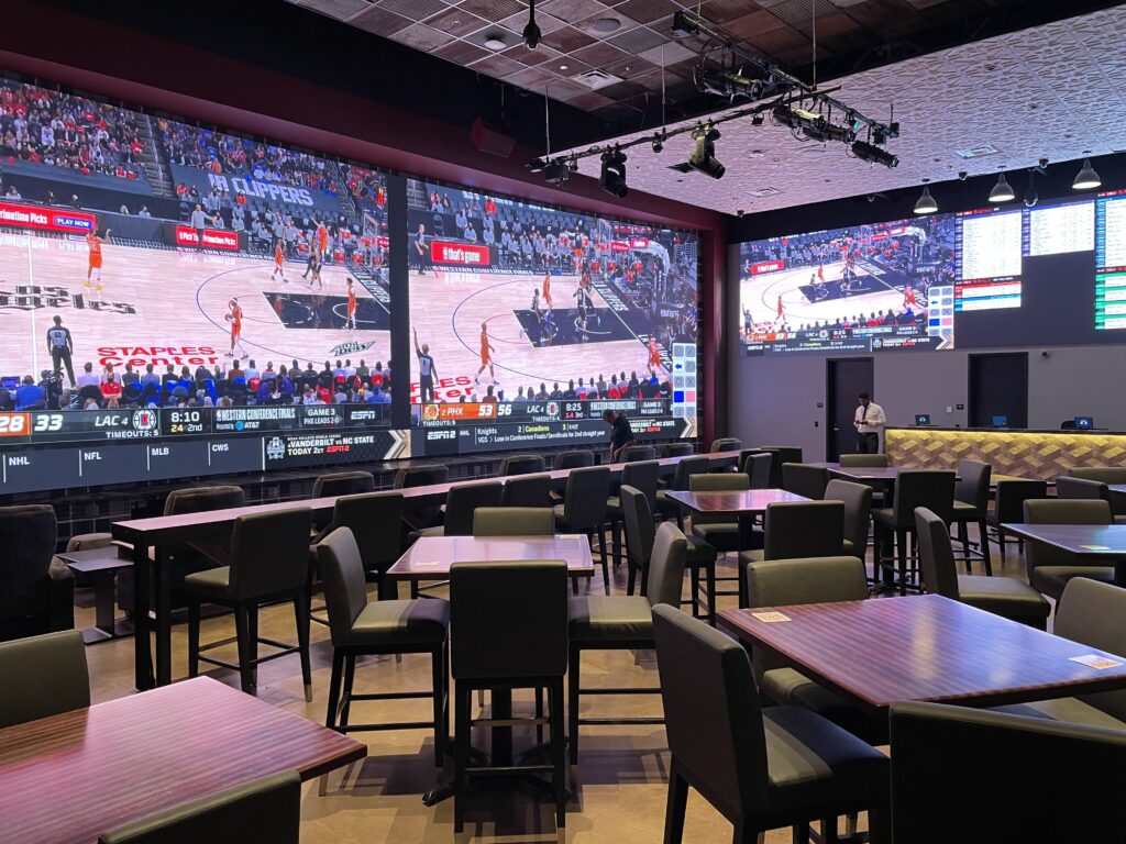 Las Vegas' Best (and Worst) Foodie Spots for Sports Bettors - Nolan Dalla